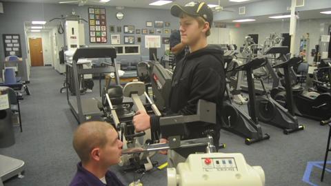 Young hockey player explains how physical therapy ...